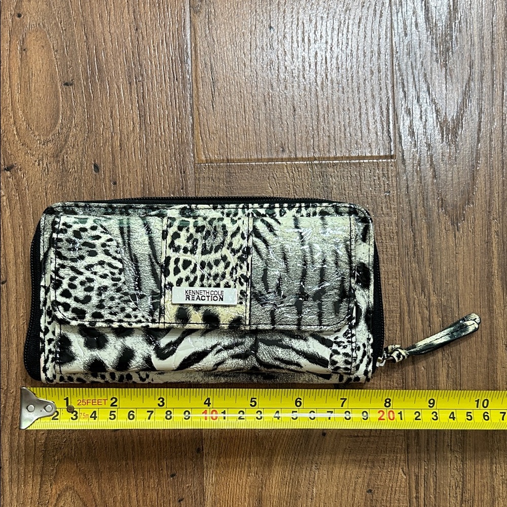 Kenneth Cole Reaction wallet
